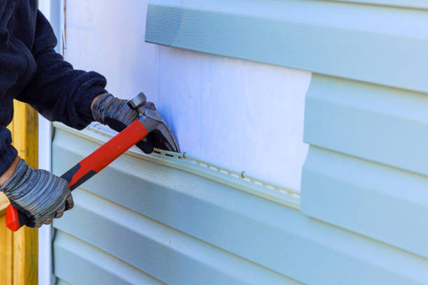Reliable Emergency Siding Repair contractor in Newark, IL by Creative Siding
